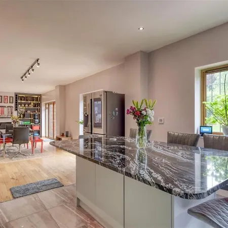 Premium 4br Family W/ Garden Annex And Gym Casa vacanze Birmingham