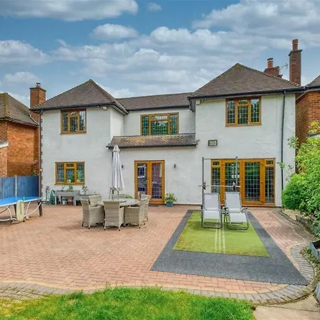 Premium 4br Family W/ Garden Annex And Gym Casa vacanze *