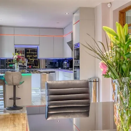 Casa vacanze Premium 4br Family W/ Garden Annex And Gym Birmingham