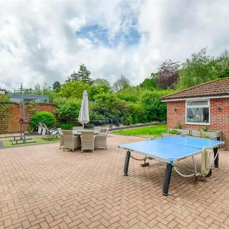 Premium 4br Family W/ Garden Annex And Gym Casa vacanze *